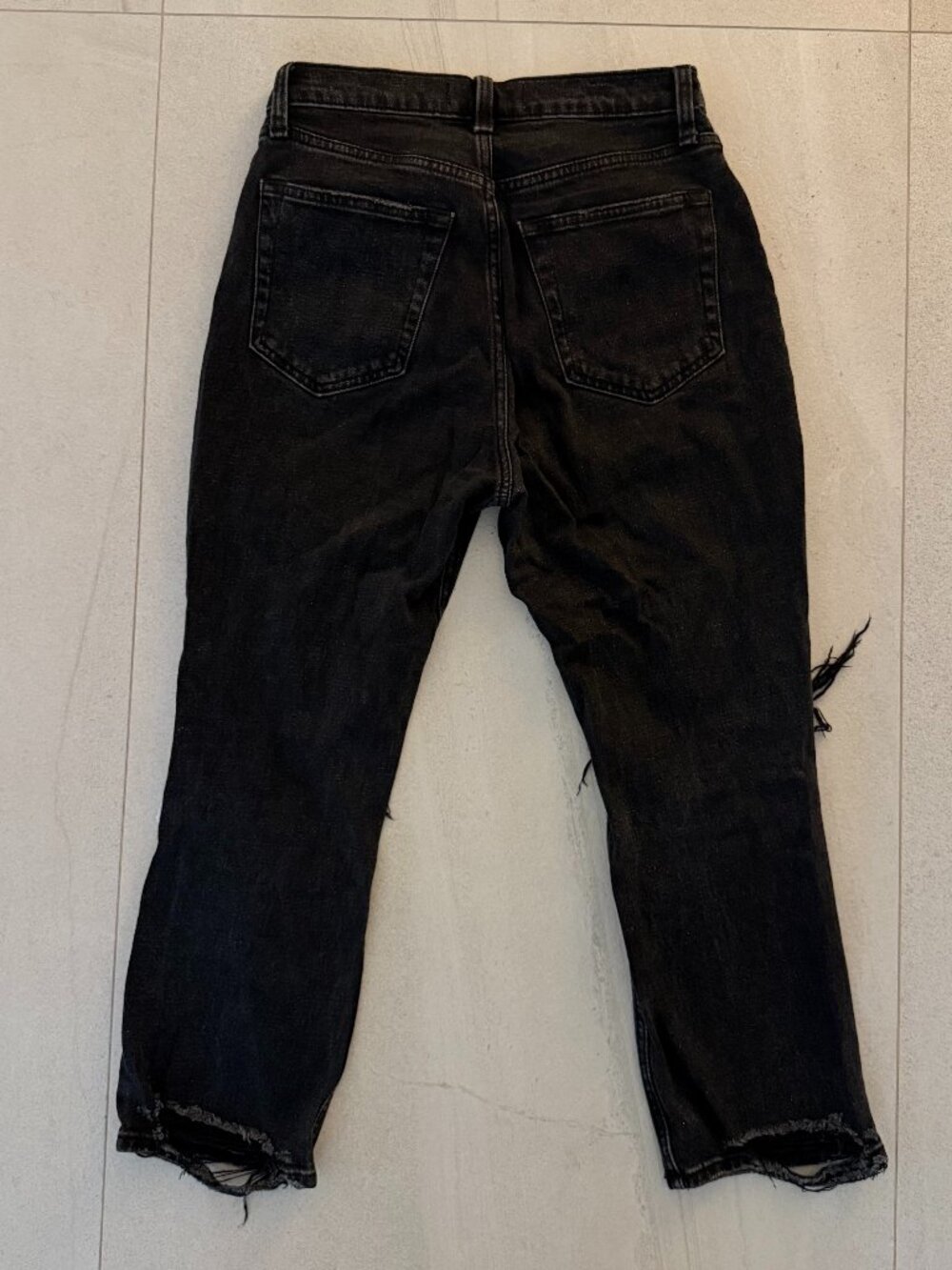 Abercrombie & Fitch - Ultra High Rise Ankle Straight Jean (4 XS) - Picture 4 of 4